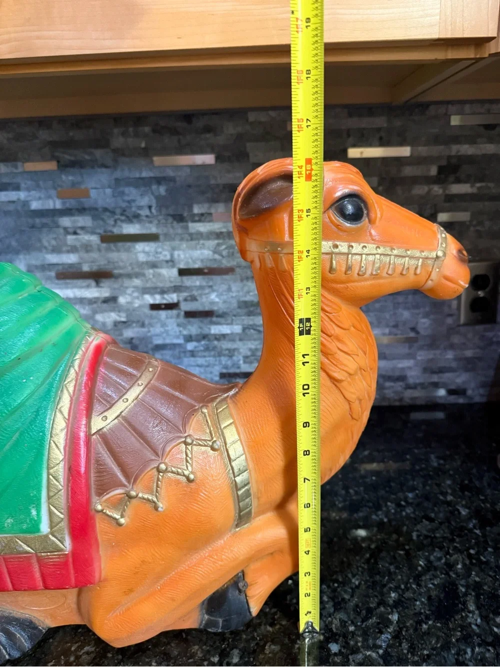 Empire decorative ceramic